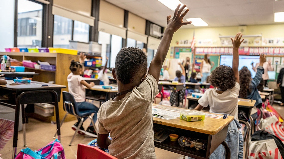 NYC schools track bathroom time with digital hall passes Melbourne School