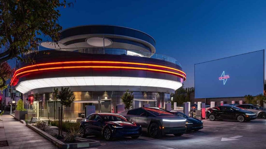 Will Tesla's diner trend catch on across the US? Melbourne School